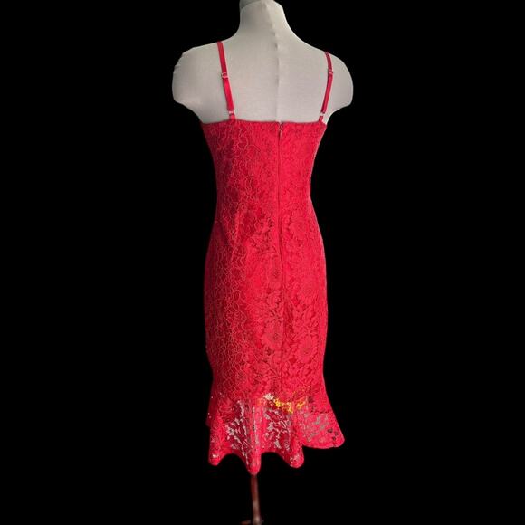 GUESS Bright Red Women's Bodycon Lace W/Flounced Tiered Hem Size 8 - Picture 4 of 16